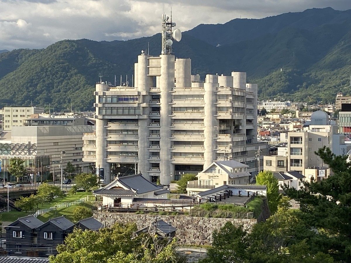 丹下健三 19.解体を待つ丹下健三の電通本社ビル～幻の築地再開発計画～｜大村