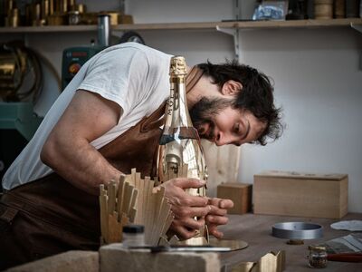 モエ・エ・シャンドン アートフレーム たった3本だけ販売されるモエ・エ・シャンドンとは？ フランスの