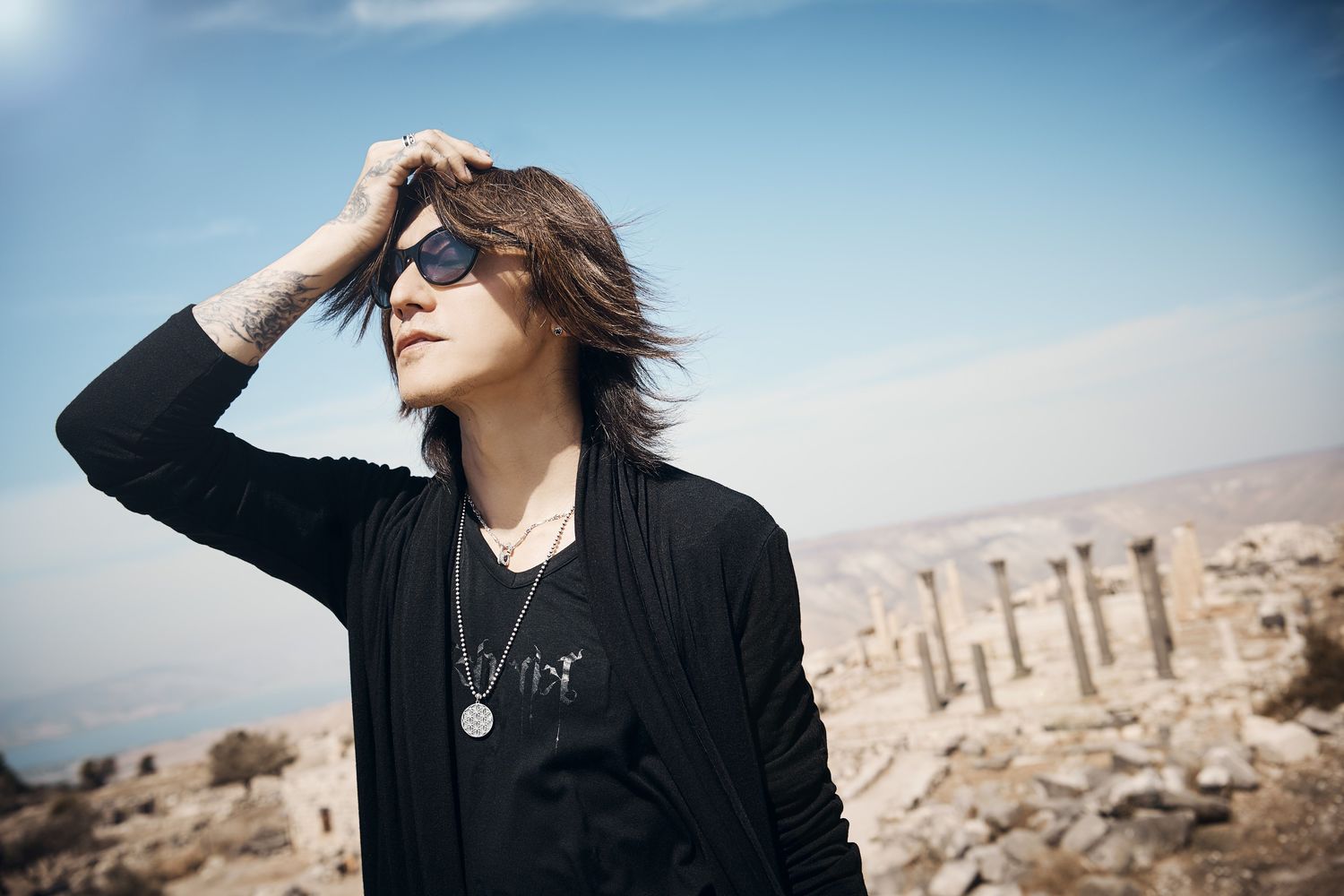 Sugizo 01 75年目の夏の広島で 音楽遠足 第9回 特別編 Interview With Sugizo Jbpress Autograph