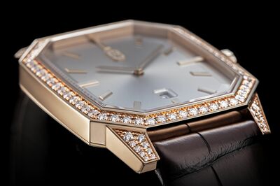 洗練を極めたエレガントな腕時計は、格をワンランクあげてくれる HW