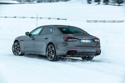 マセラティ ホイール 245/40ZR20 ギブリ クアトロポルテ マセラティ