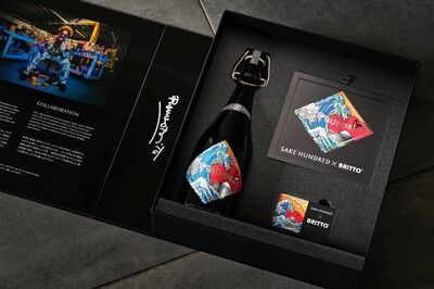 SAKE HUNDRED 日本酒 ギフトボックス入り SAKE HUNDREDがアーティスト ロメロ・ブリットとのコラボレーションで