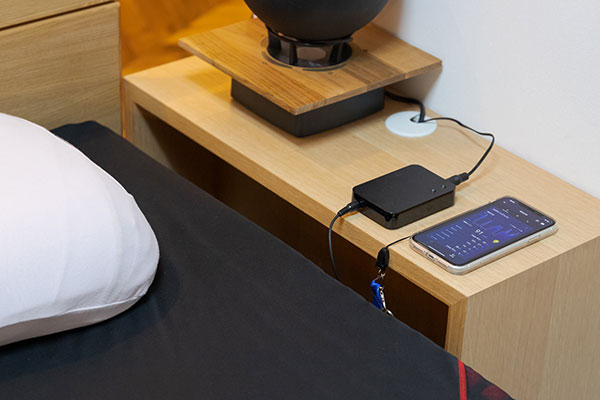 専用アプリ『Your Sleep』