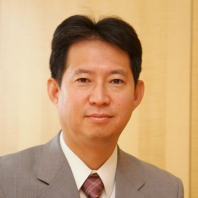 岩本 隆氏